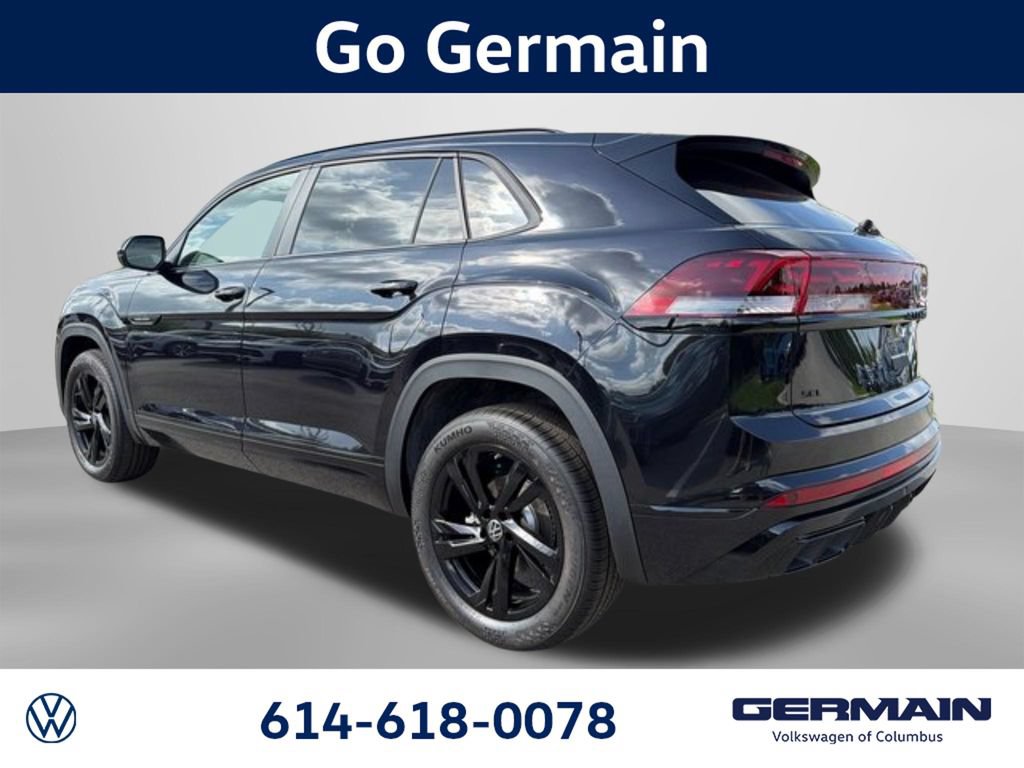 New 2026 Volkswagen Atlas Cross Sport SEL R-Line AWD/4WD image 4