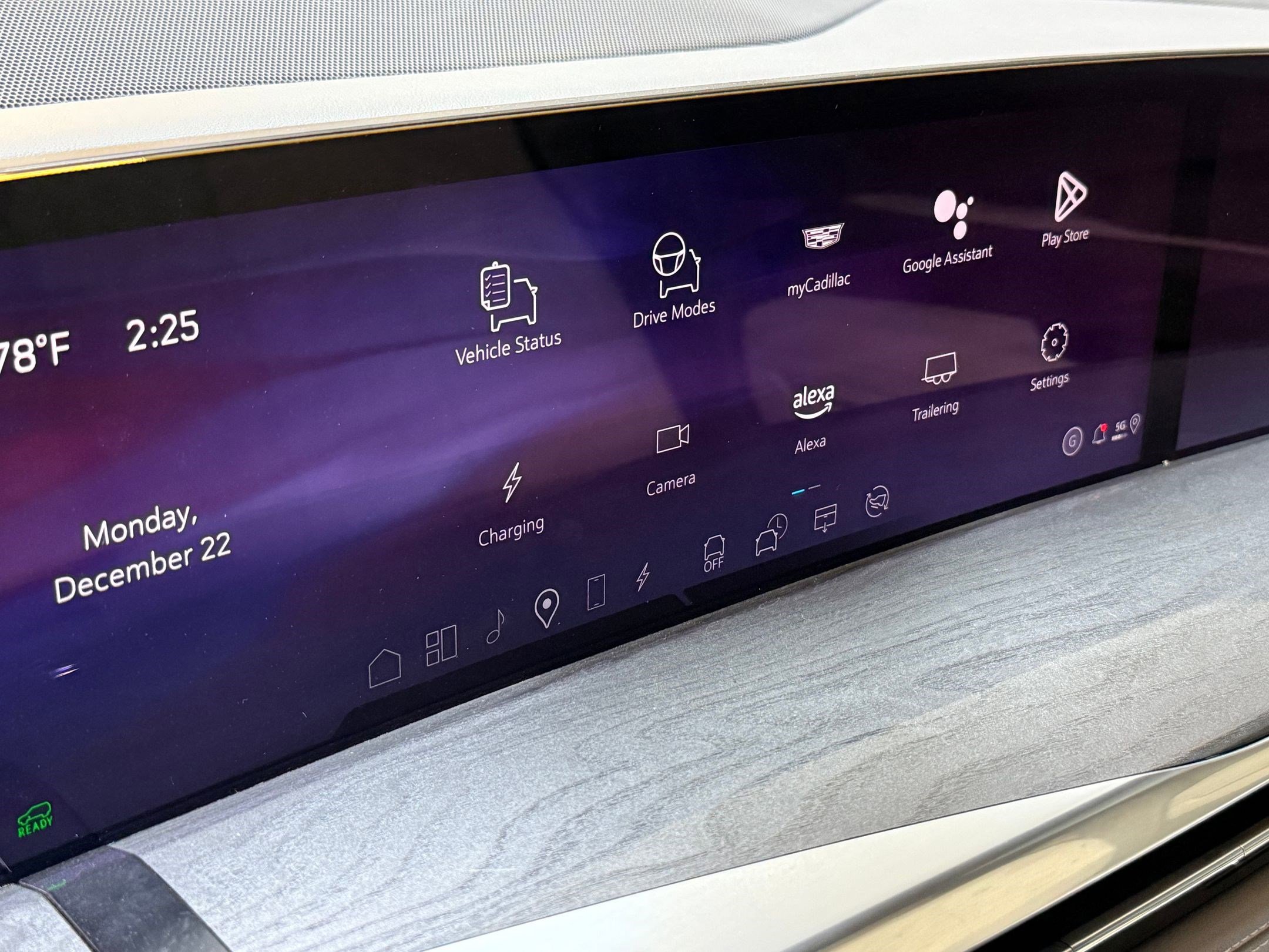 New 2025 Cadillac Escalade IQ Sport 1 w/ Smart Trailering package image 28