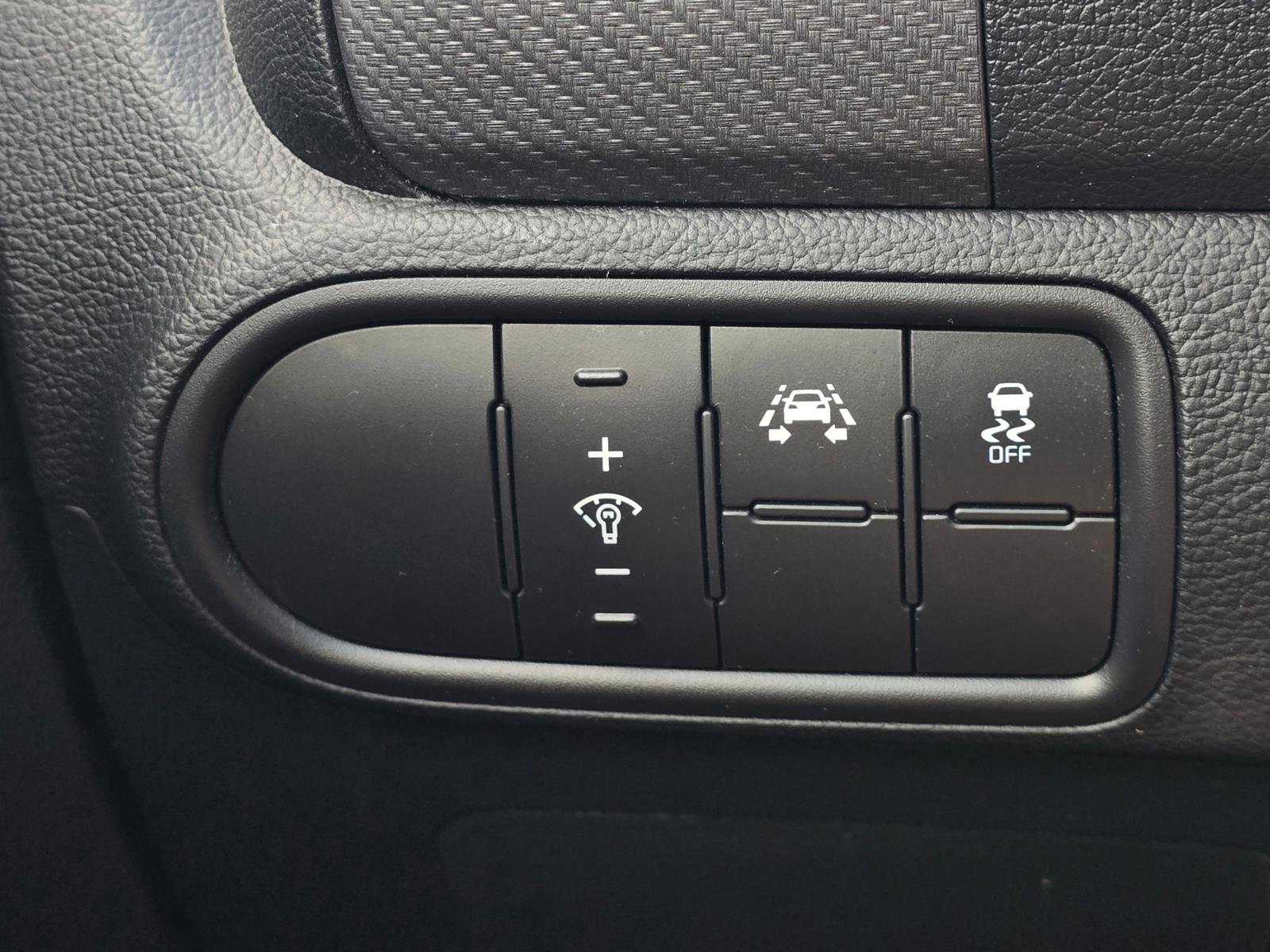 Used 2018 Kia Forte S w/ S Technology Package image 21