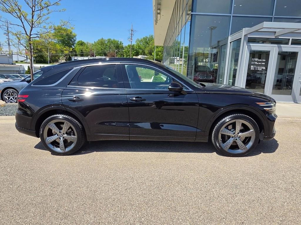 Used 2023 Genesis GV70 3.5T Sport w/ Sport Prestige Package AWD/4WD image 2