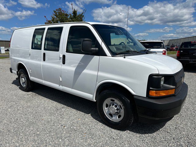 Used 2017 Chevrolet Express 2500 RWD image 6