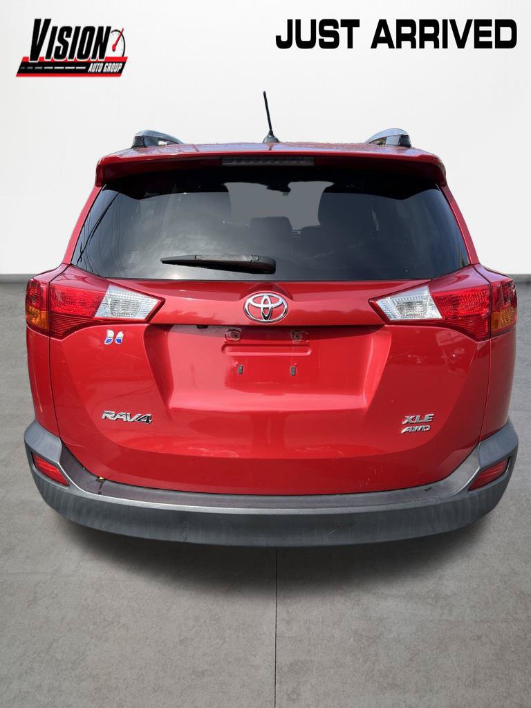 Used 2014 Toyota RAV4 XLE AWD/4WD image 4