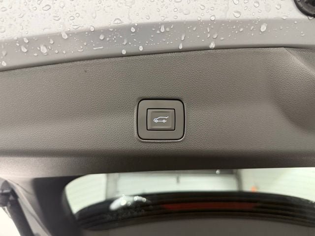 New 2026 Chevrolet TrailBlazer RS w/ Convenience Package FWD image 9