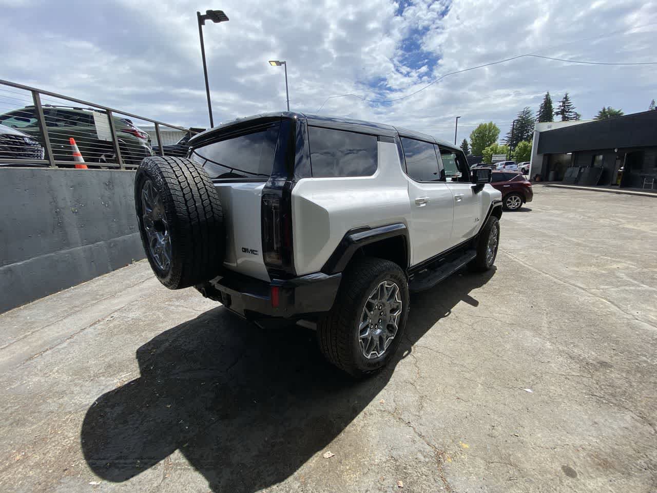 Used 2025 GMC Hummer EV 3X AWD/4WD image 6