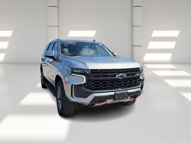 Used 2024 Chevrolet Tahoe Z71 w/ Luxury Package AWD/4WD image 3