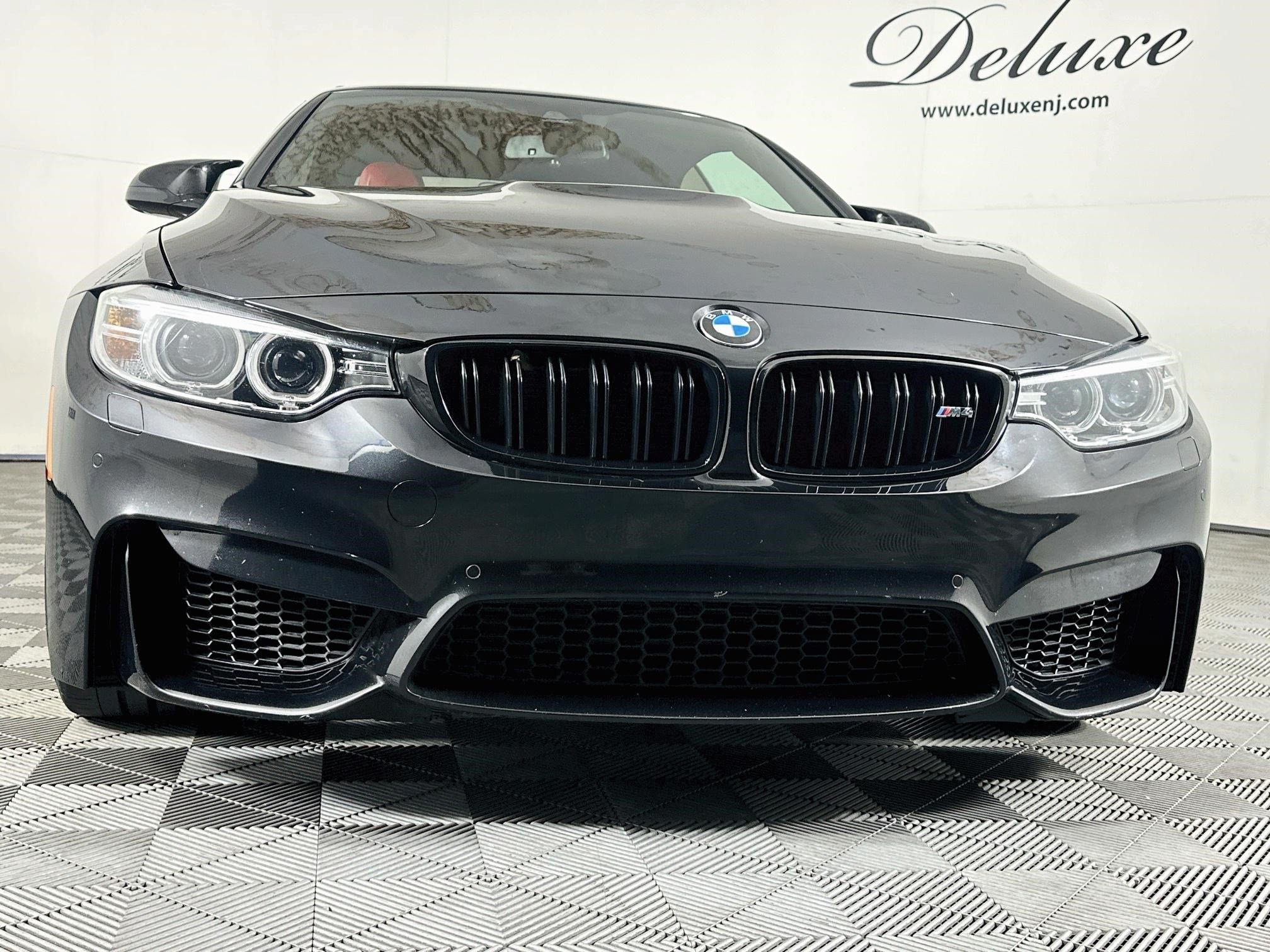Used 2017 BMW M4 Convertible RWD image 29