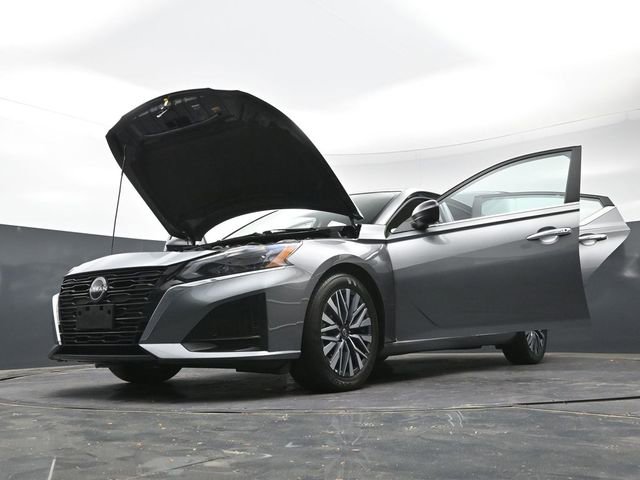 Used 2025 Nissan Altima 2.5 SV image 46