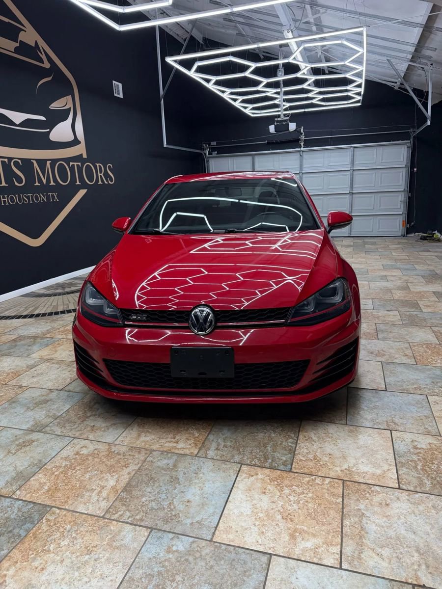 Used 2016 Volkswagen GTI SE FWD image 2
