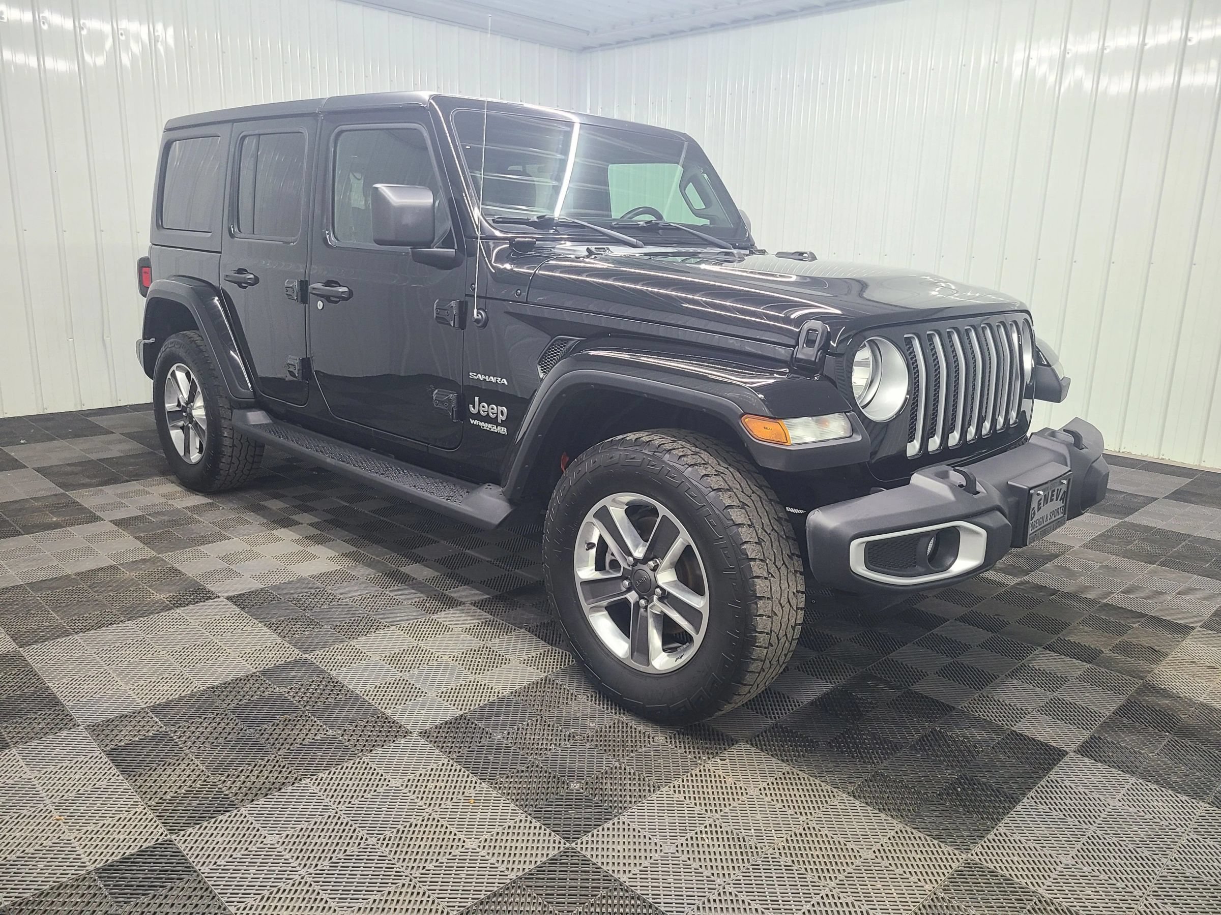 Used 2020 Jeep Wrangler Unlimited Sahara AWD/4WD image 4