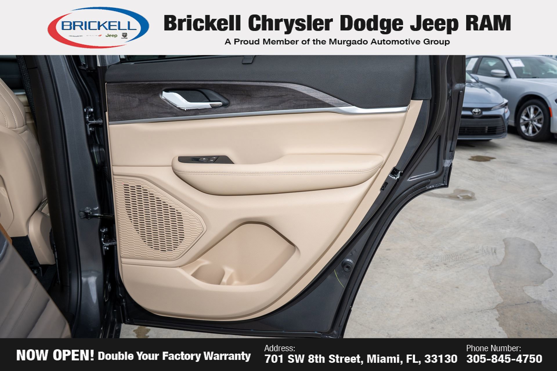 New 2025 Jeep Grand Cherokee Limited w/ Luxury Tech Group II image 14