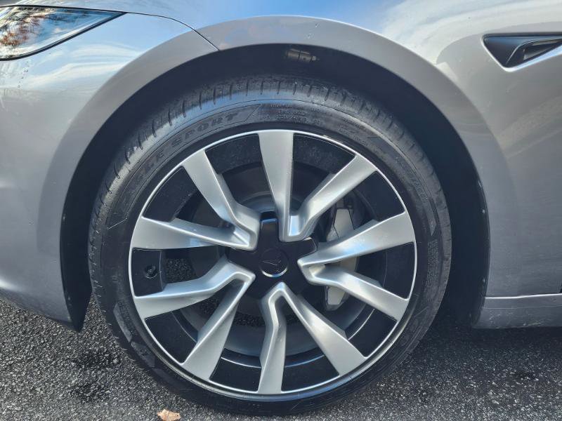 Used 2025 Tesla Model 3 Long Range image 22