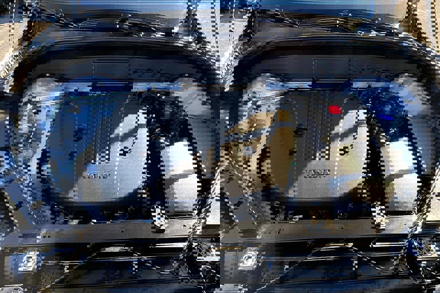 Certified 2023 Volvo XC60 B5 Plus w/ Climate Package image 29