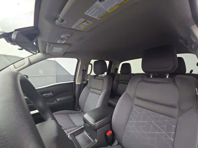 Used 2025 Nissan Frontier SV RWD image 22