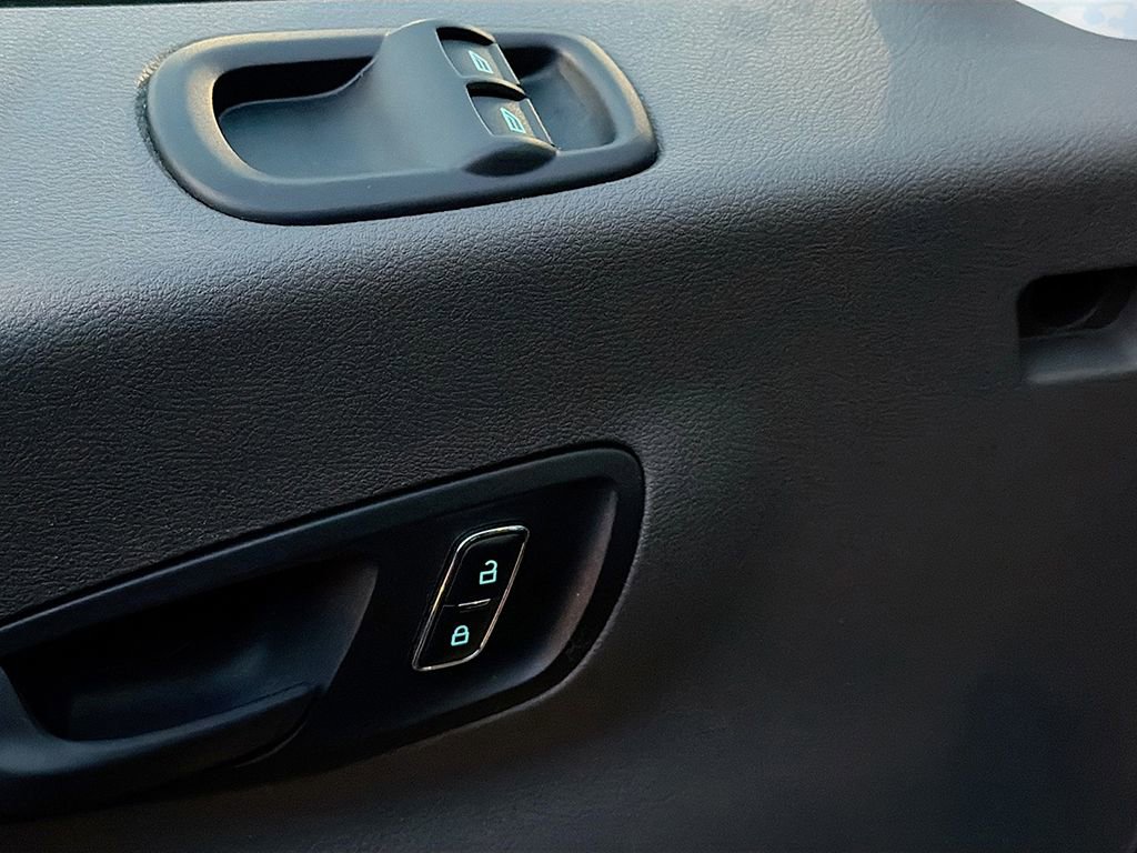 Used 2023 Ford Transit 350 XLT image 25