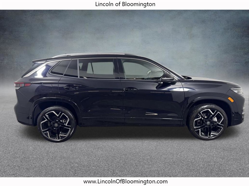 Used 2026 Volkswagen Tiguan SEL R-Line AWD/4WD image 7