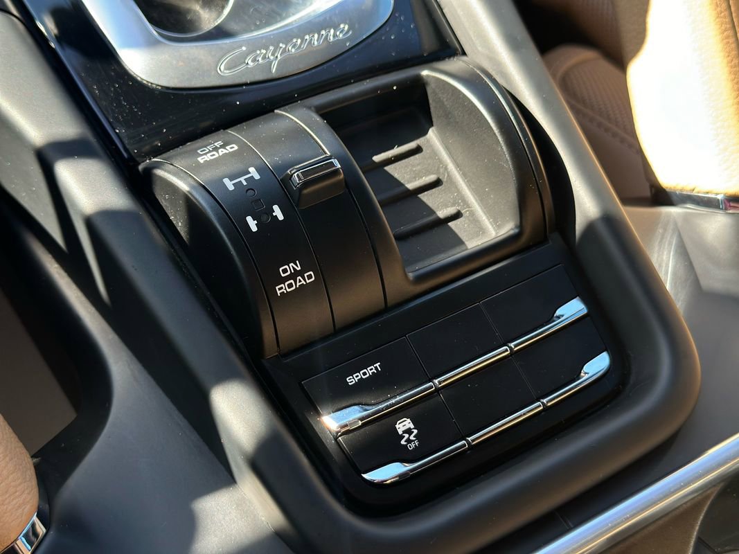 Used 2015 Porsche Cayenne Diesel image 33