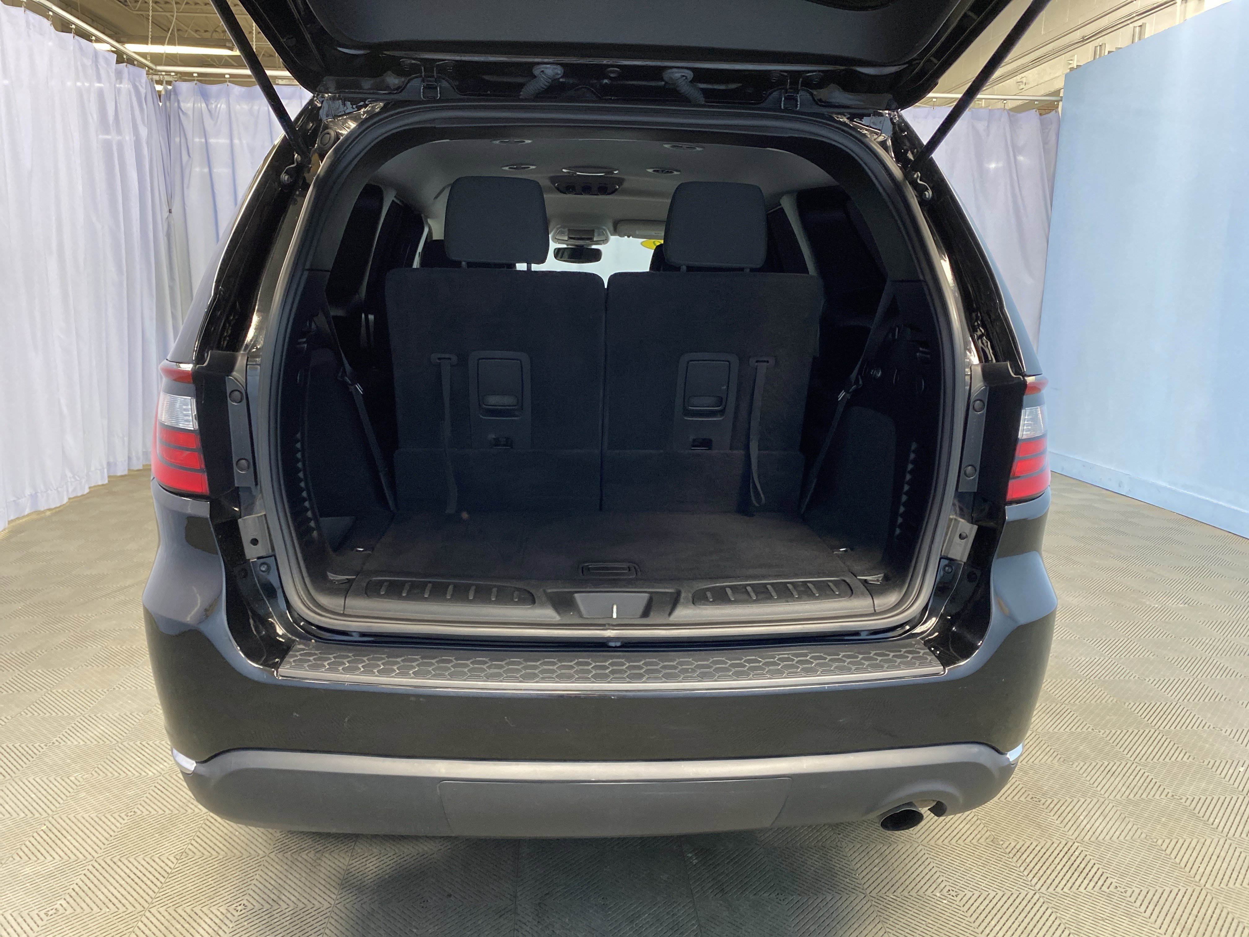 Used 2020 Dodge Durango SXT w/ 3rd Row Seating Group image 32