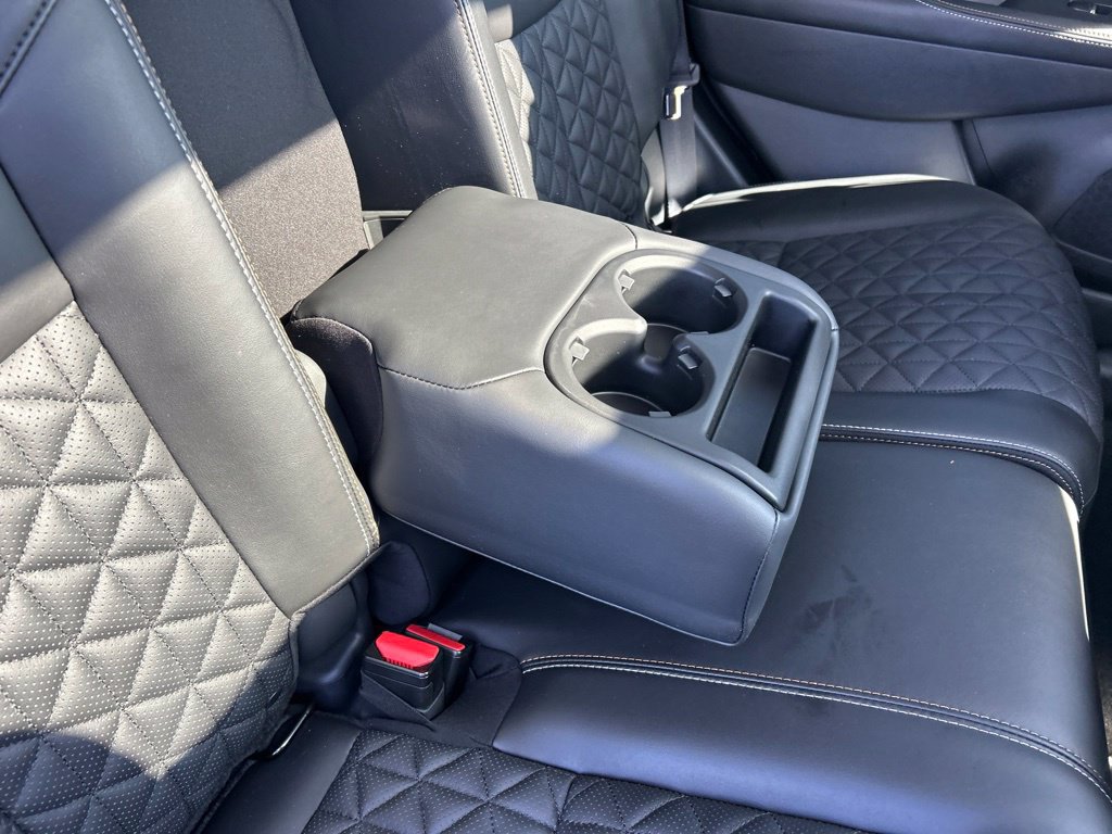 Certified 2024 Nissan Murano Platinum w/ Cargo Package FWD image 52