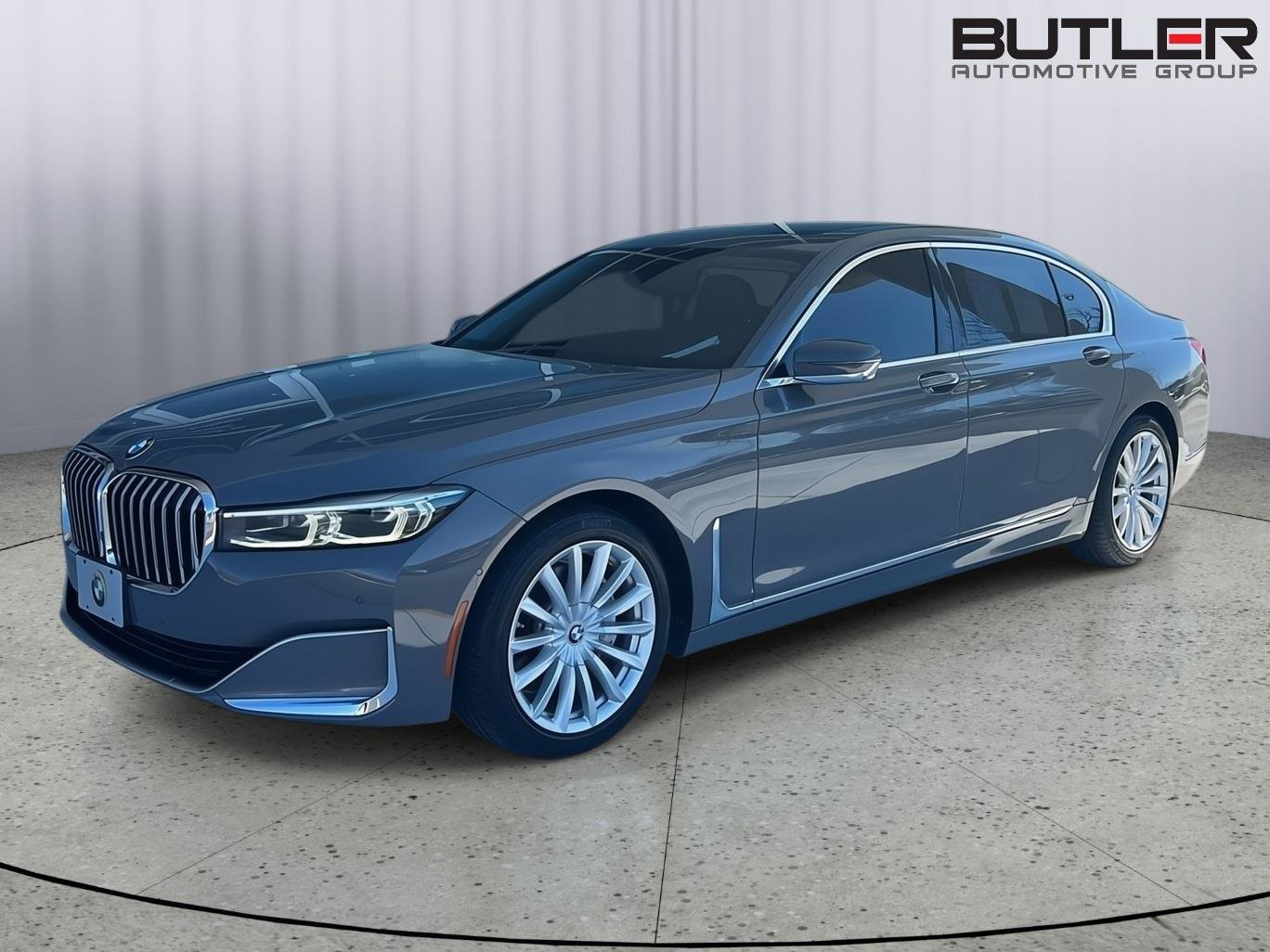 Used 2020 BMW 740i image 2