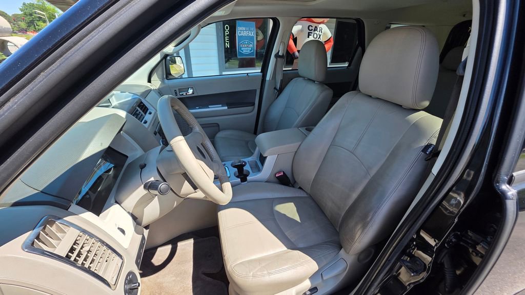 Used 2011 Mercury Mariner Premier w/ 202A Rapid Spec Order Code AWD/4WD image 10