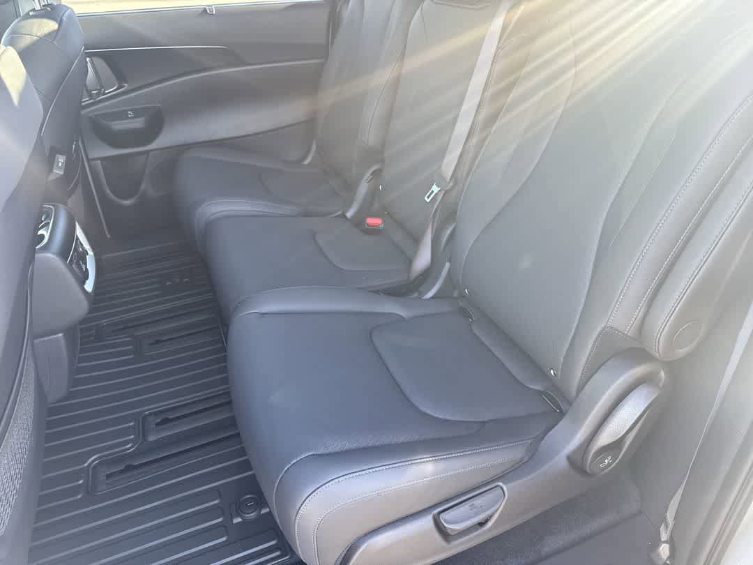 New 2026 Kia Carnival SX Prestige FWD image 23