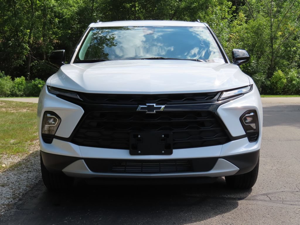 New 2026 Chevrolet Blazer LT w/ Convenience Package AWD/4WD image 14