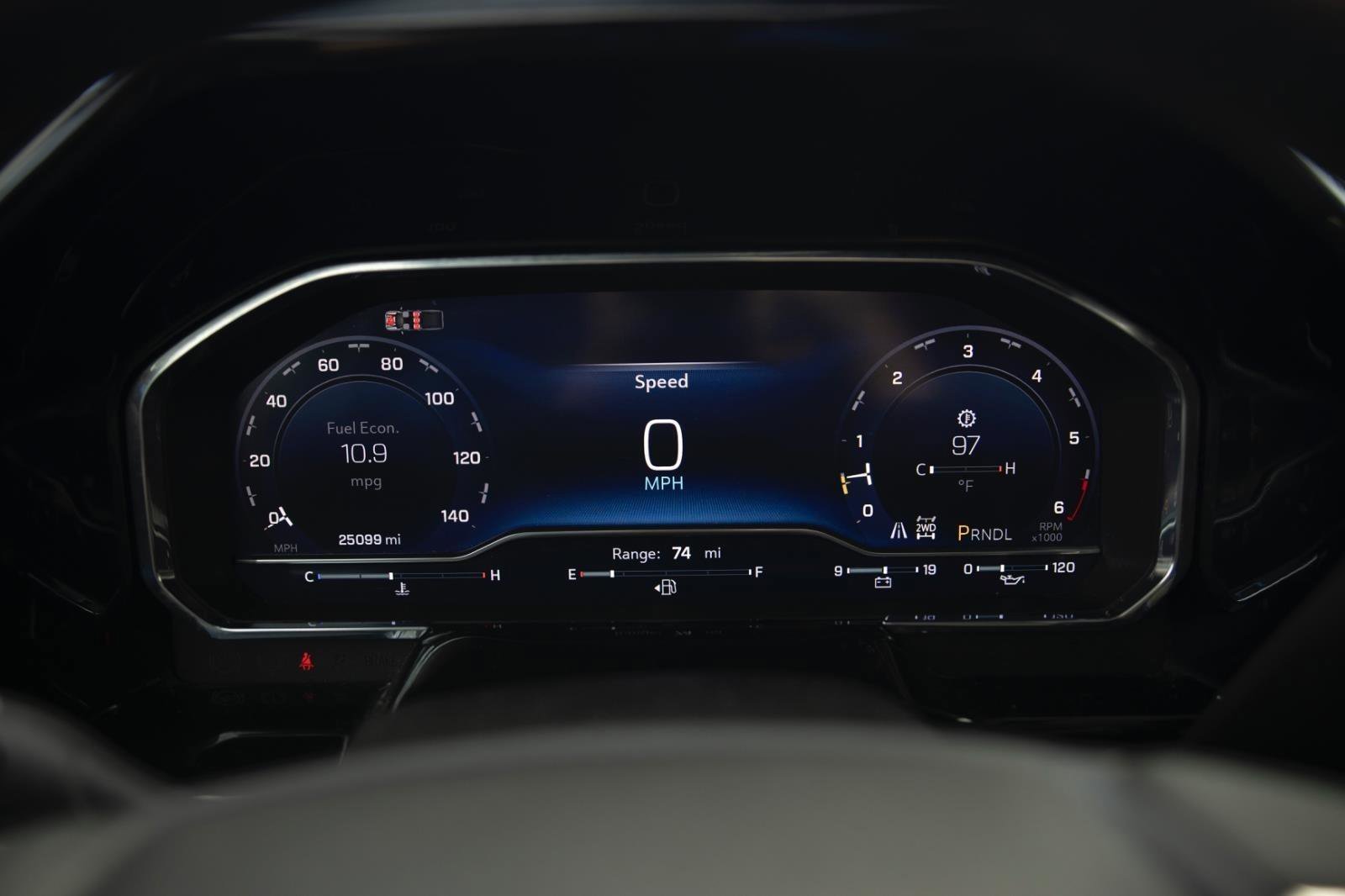 Used 2025 Chevrolet Silverado 2500 LT w/ Convenience Package image 4