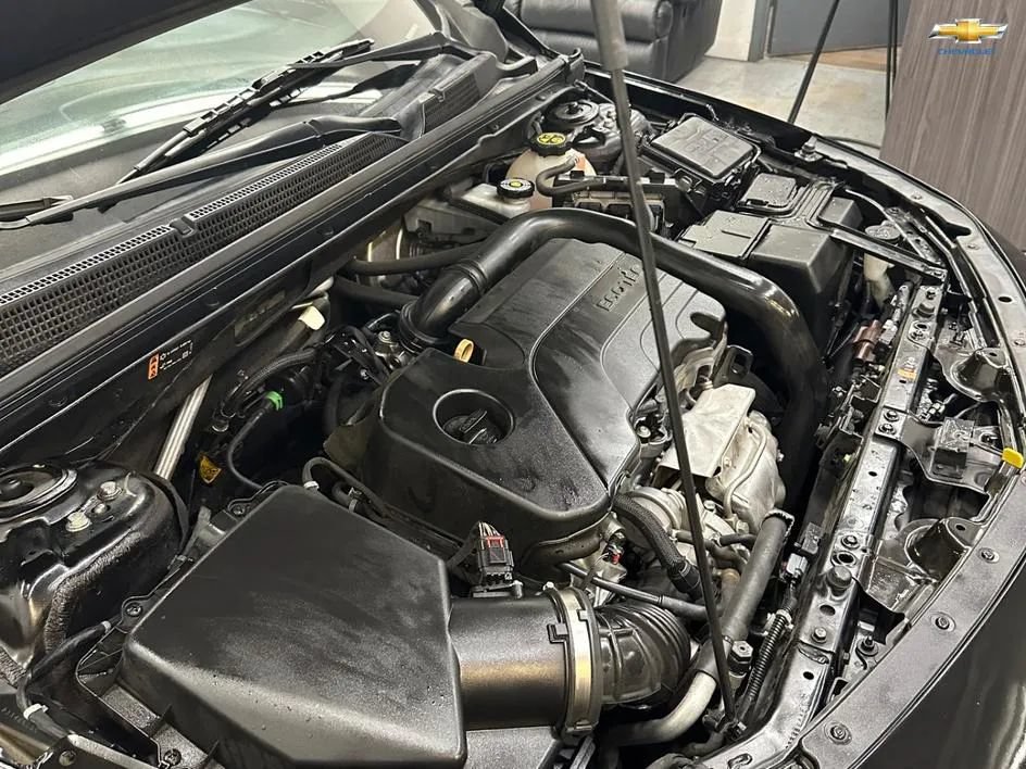 Used 2021 Chevrolet Malibu LT FWD image 35