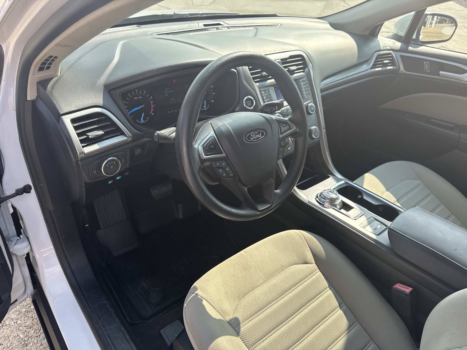 Used 2020 Ford Fusion S FWD image 17