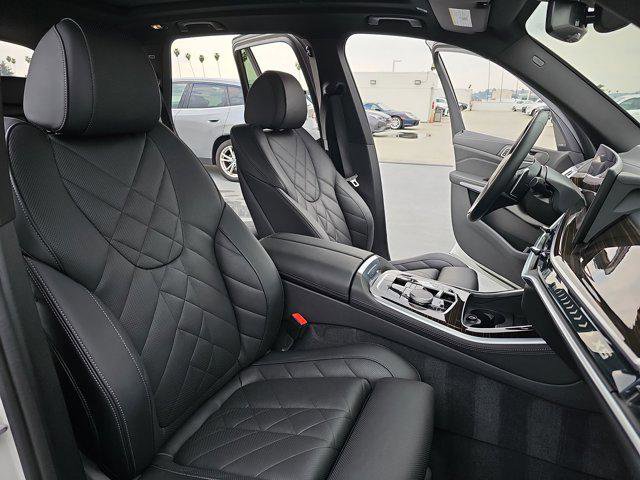 Used 2025 BMW X5 sDrive40i w/ Premium Package image 10