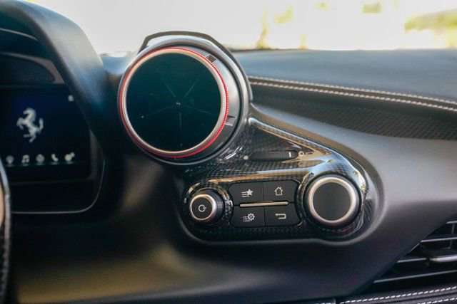 Used 2021 Ferrari F8 Tributo image 57