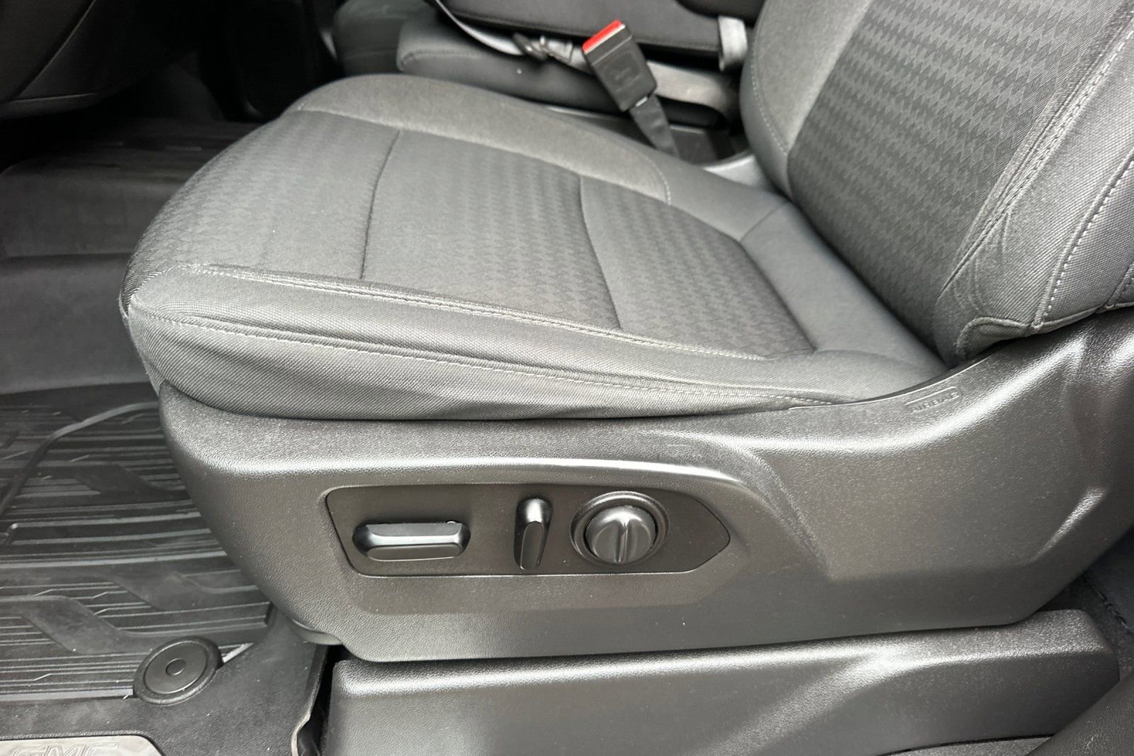 Certified 2020 GMC Sierra 1500 SLE w/ SLE Value Package image 13