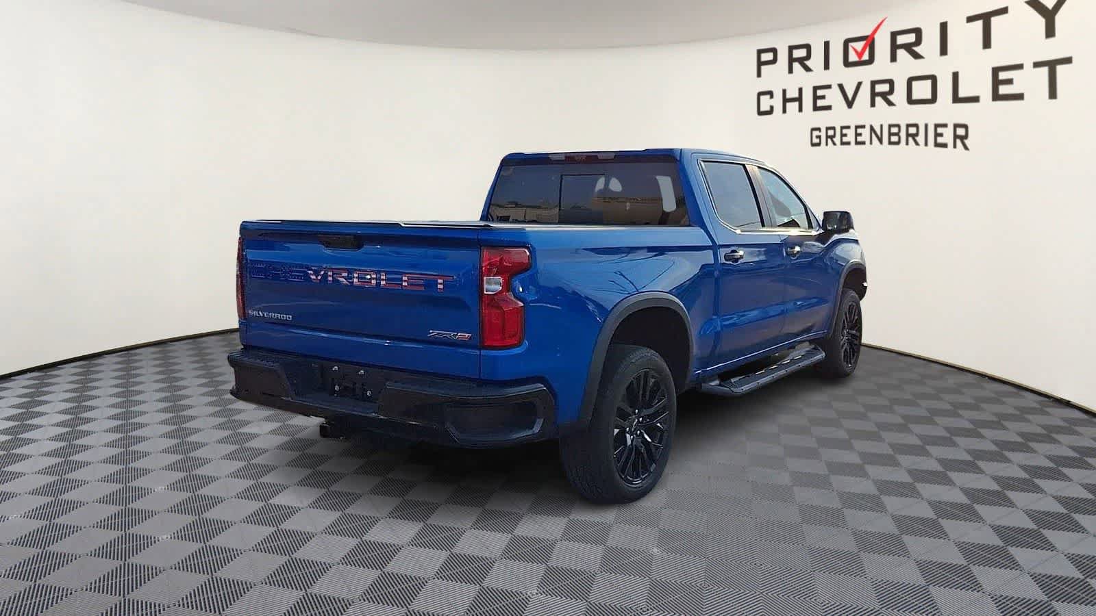 Used 2023 Chevrolet Silverado 1500 ZR2 w/ Technology Package image 8