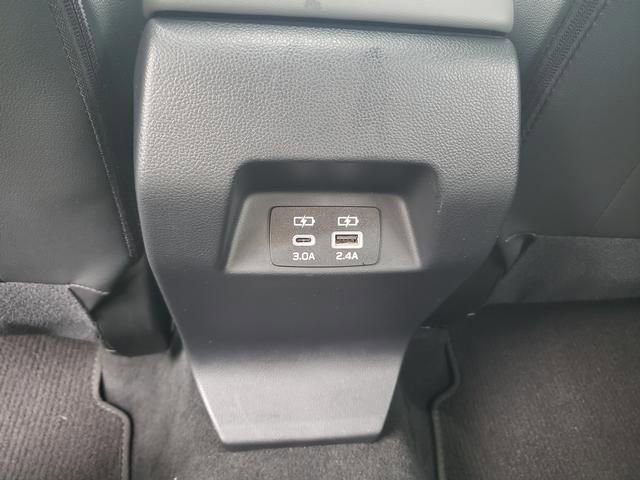 Used 2024 Subaru Crosstrek 2.0i Premium image 13