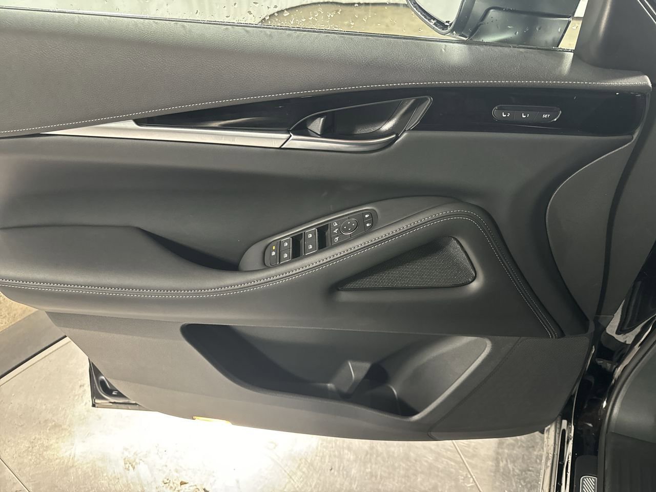 Certified 2025 INFINITI QX60 Pure image 49