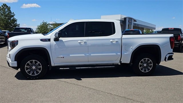 Used 2024 GMC Sierra 1500 AT4 w/ AT4 Premium Package image 5