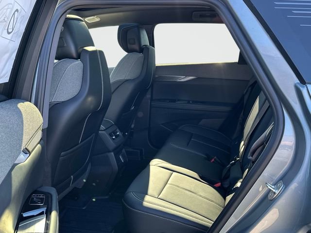 New 2026 Cadillac Optiq Luxury 1 image 11