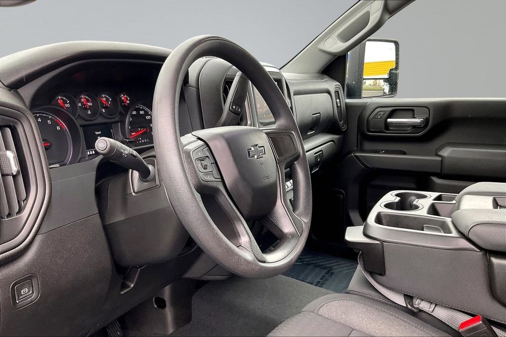 Used 2025 Chevrolet Silverado 2500 Custom w/ Custom Value Package image 14