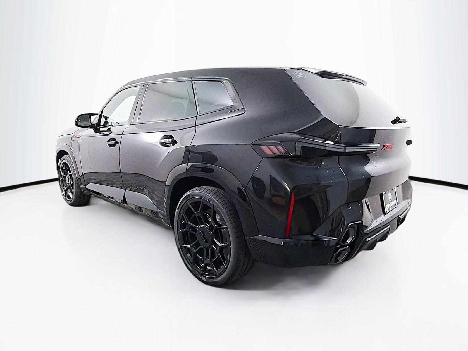 New 2026 BMW XM Label Red w/ M Driver's Package image 5