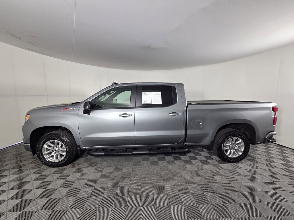 Used 2025 Chevrolet Silverado 1500 RST w/ Convenience Package II AWD/4WD image 9