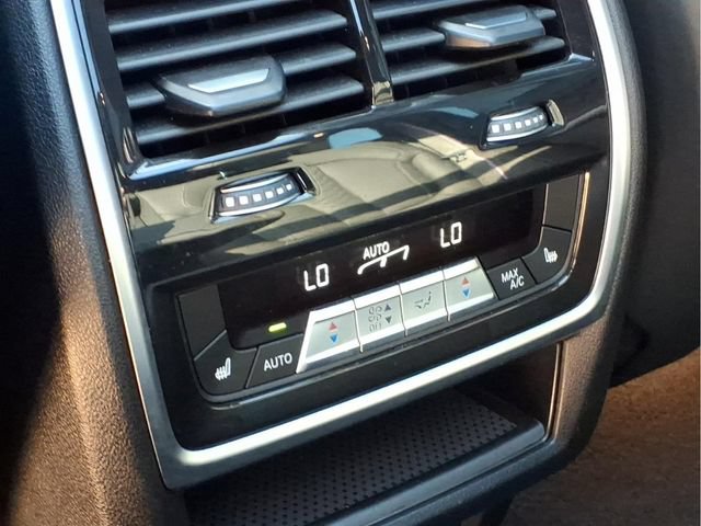 Used 2022 BMW X5 M w/ Competition Package 2 AWD/4WD image 22