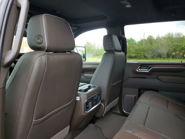New 2026 GMC Sierra 2500 Denali w/ Denali Reserve Package image 11
