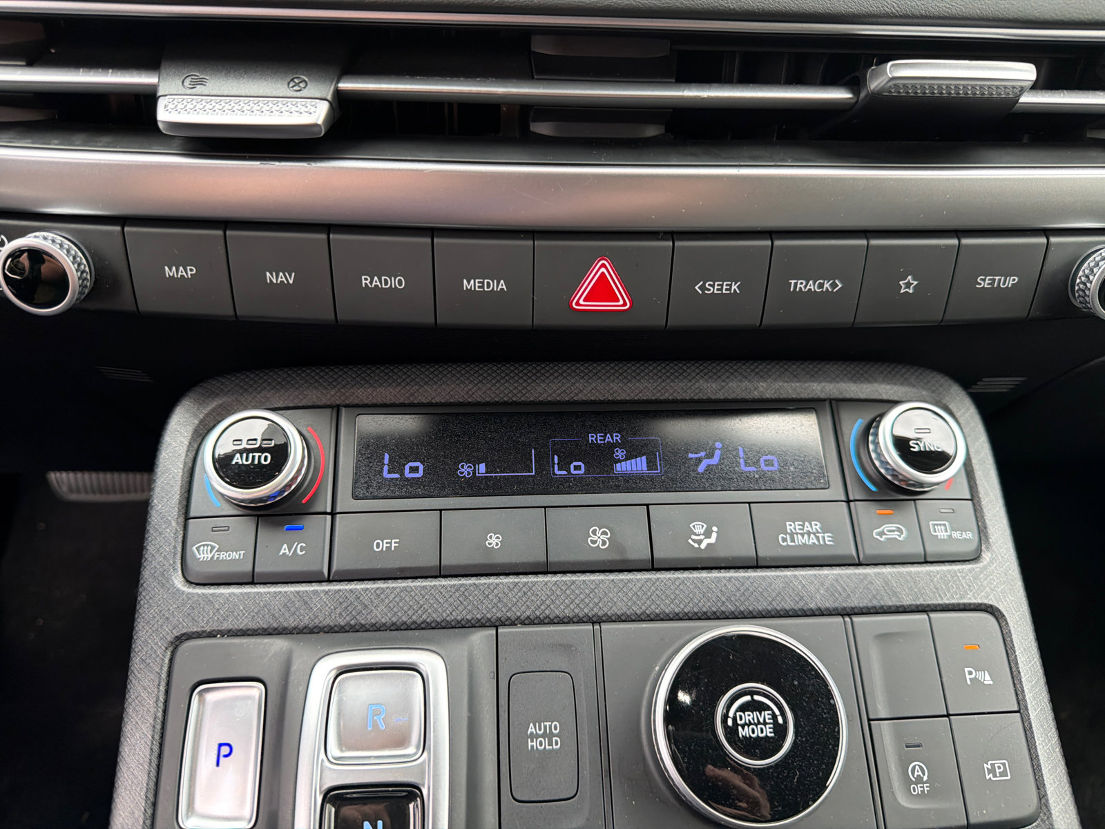 Used 2023 Hyundai Palisade Limited FWD image 31