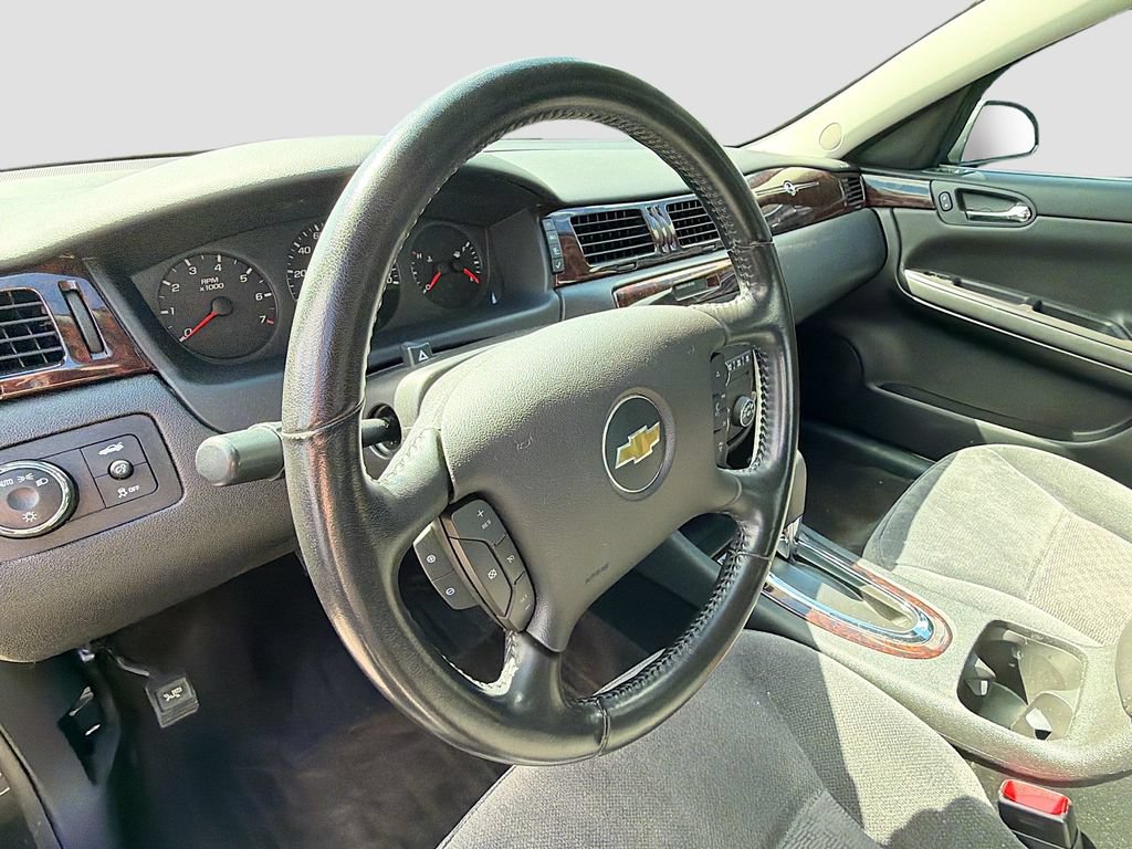 Used 2014 Chevrolet Impala Limited LS FWD image 11