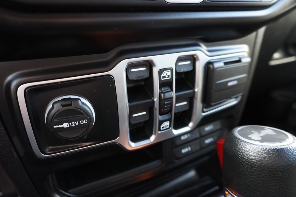 Used 2021 Jeep Wrangler Unlimited Sport image 18