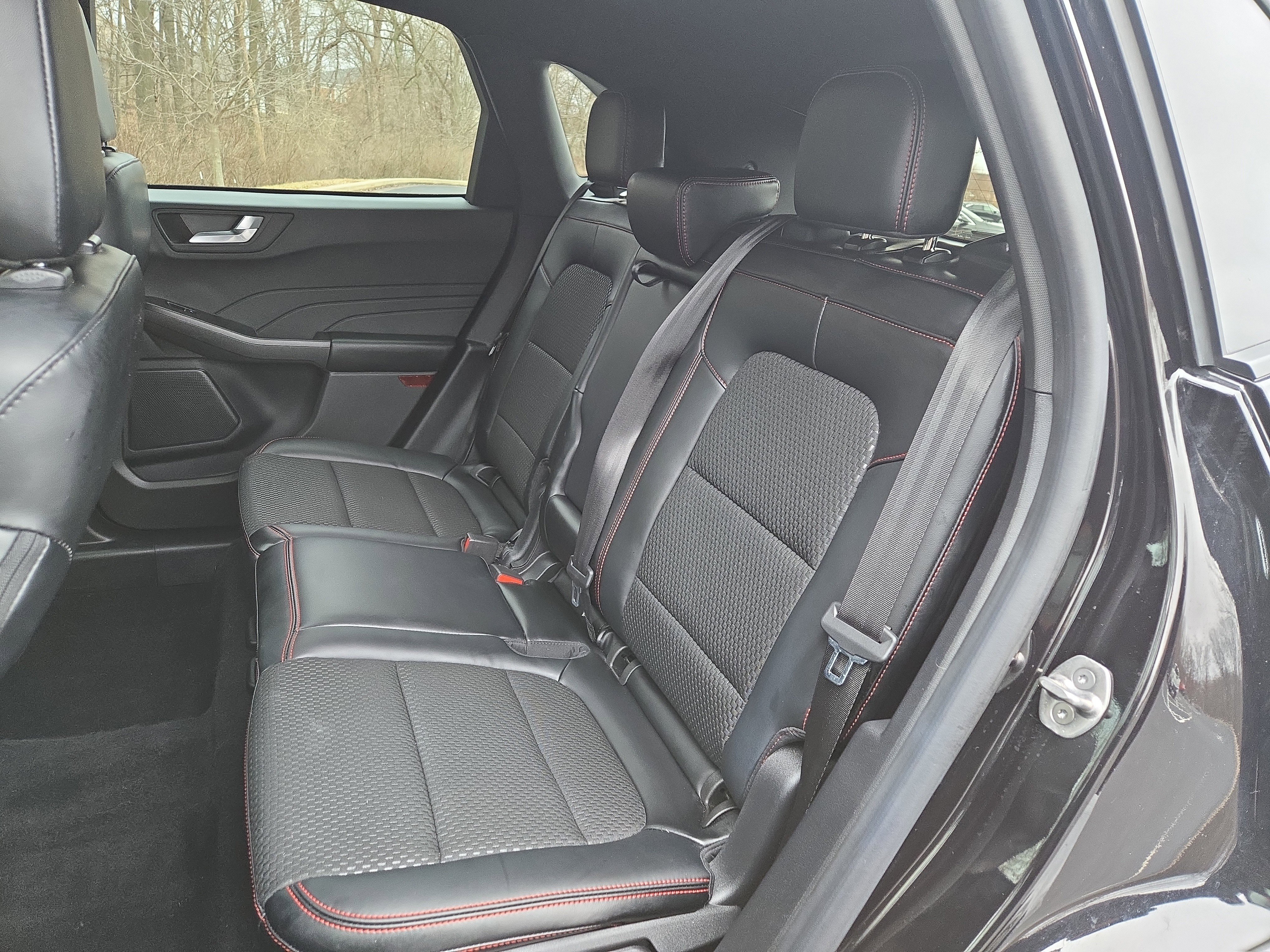 Used 2024 Ford Escape ST-Line w/ Tech Pack #1 image 28