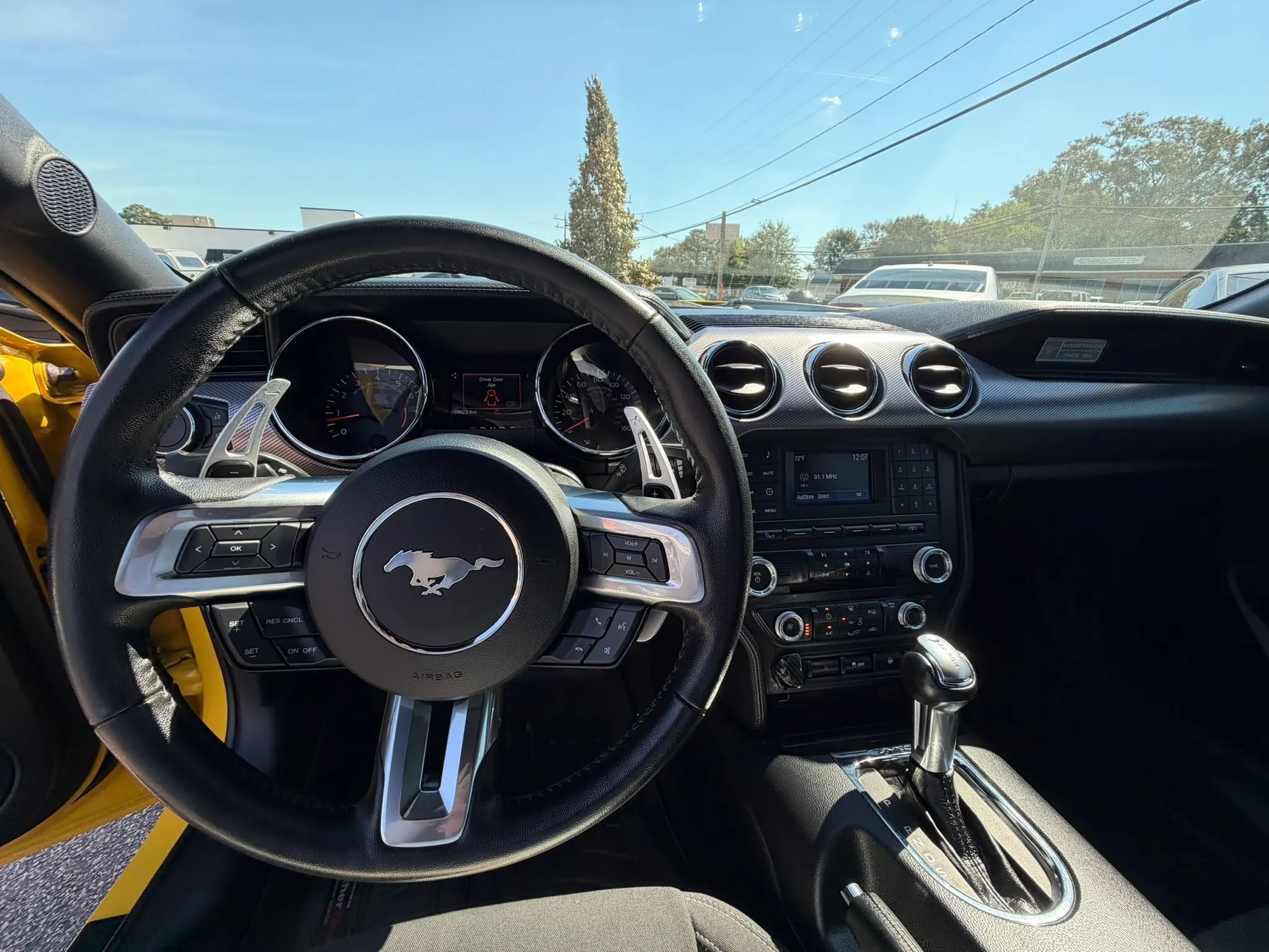 Used 2017 Ford Mustang GT w/ Black Accent Package RWD image 20