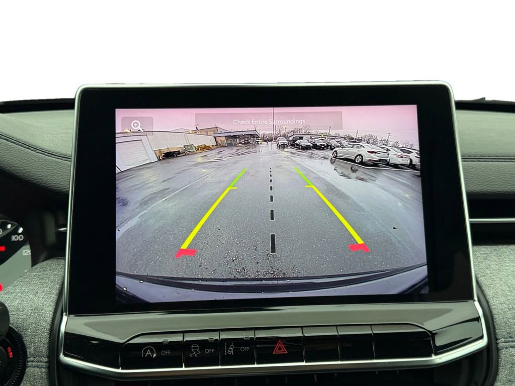 Used 2022 Jeep Compass Latitude image 15