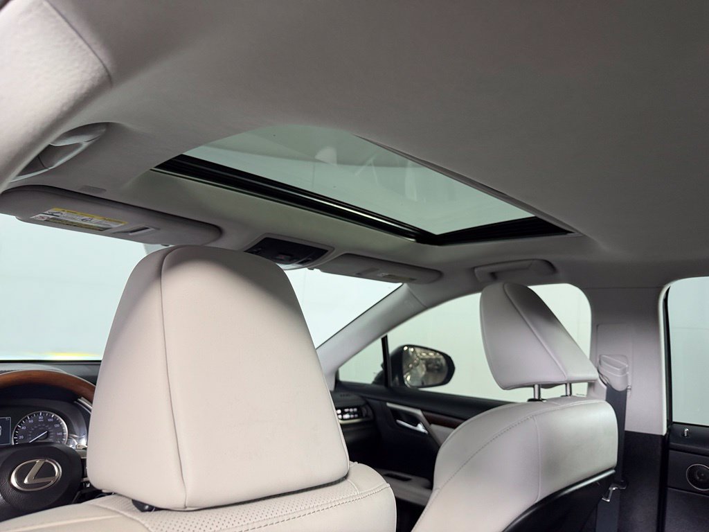 Used 2021 Lexus RX 450h AWD w/ Premium Package image 18