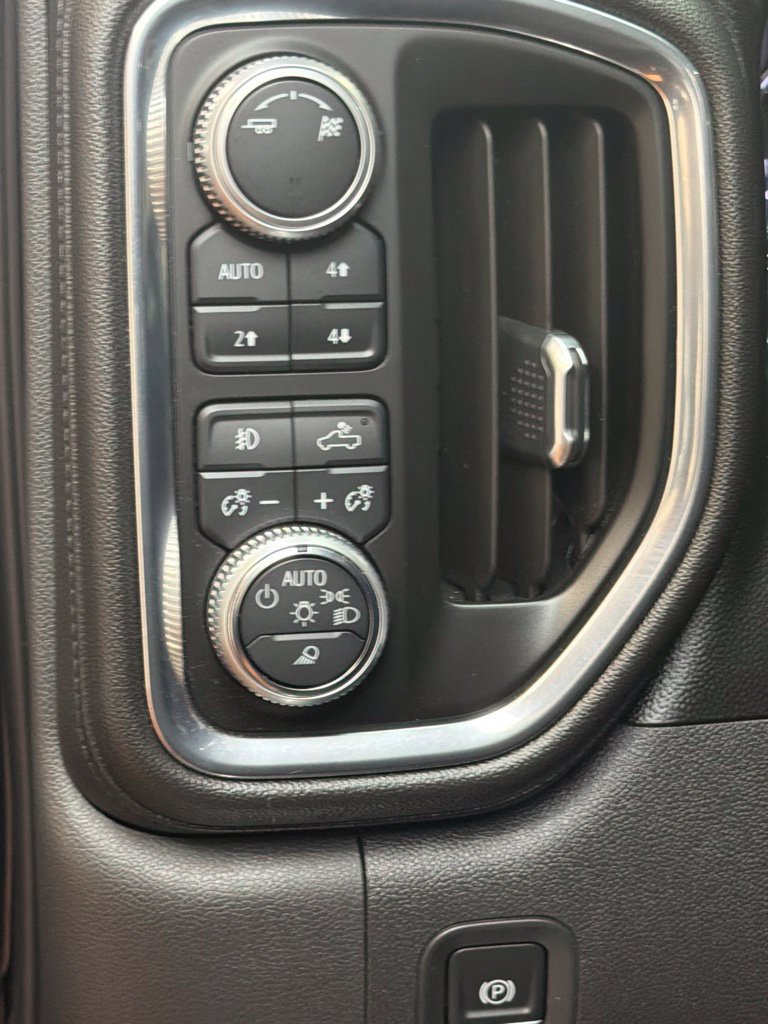 Used 2019 GMC Sierra 1500 SLT w/ SLT Premium Plus Package AWD/4WD image 22